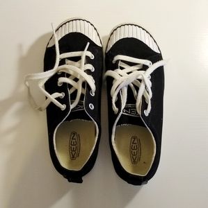 Keen lace up size 8.5 womens